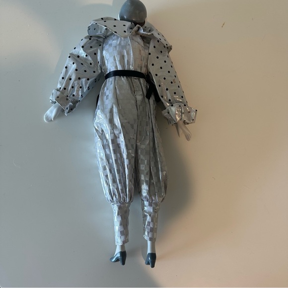 Porcelain Clown Dolls 1980’s Set Of Two - Picture 8 of 15